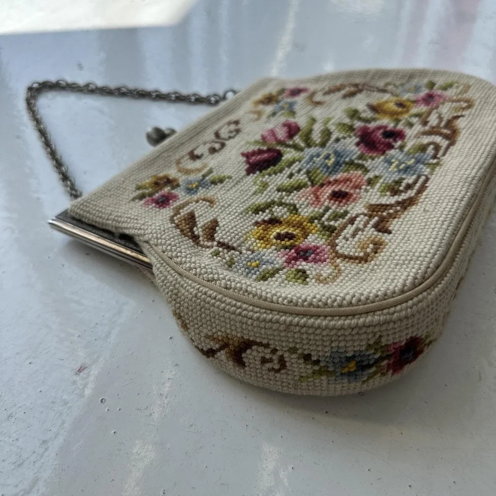 Vintage 1950a Needlepoint Floral Crosstitch Purse Handbag All Sides Flowers